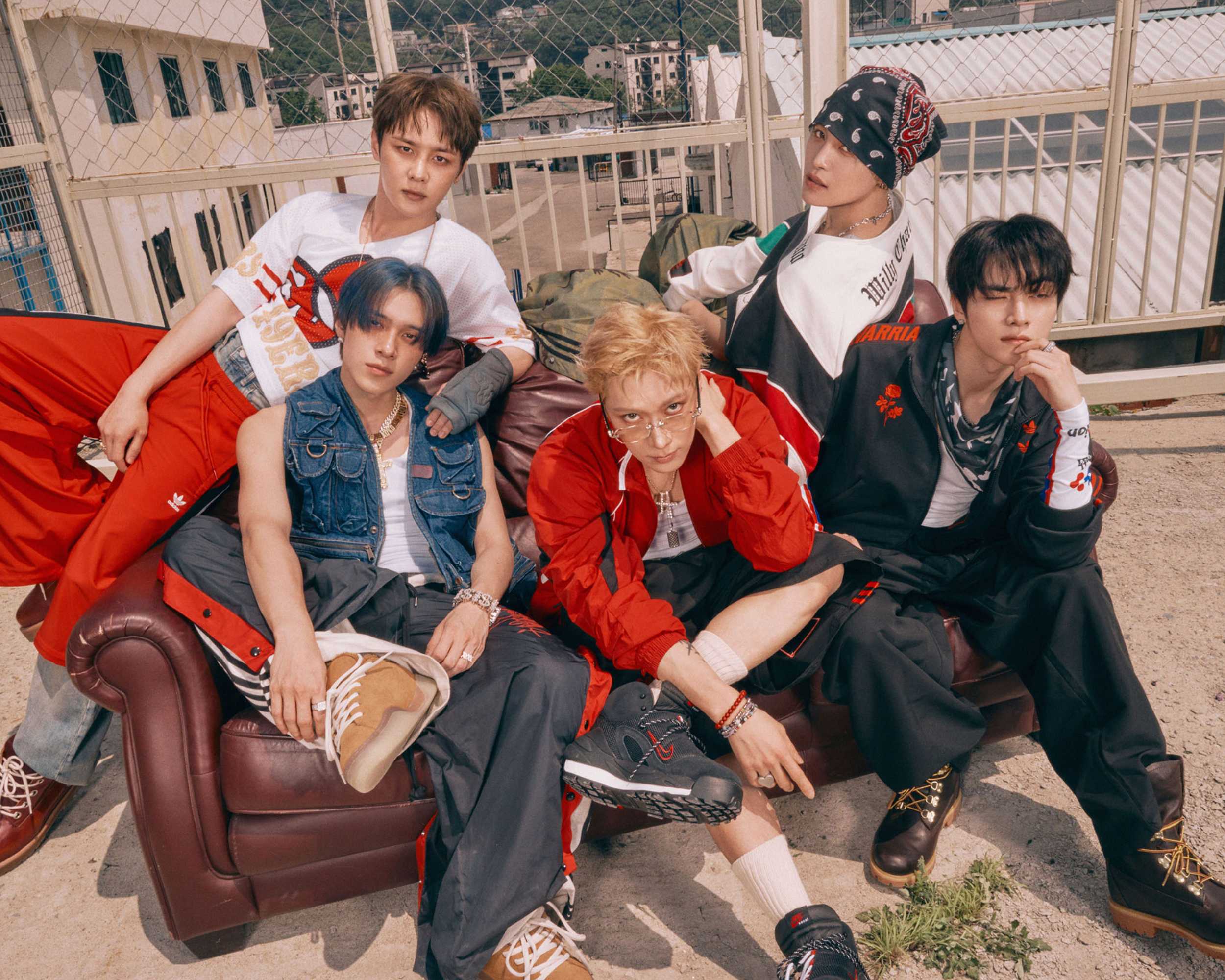 WayV (เวย์วี) เผยเสน่ห์ความมั่นใจและพลังอันเหนือชั้นในมินิอัลบั้มชุดที่ 7 ‘BIG BANDS’รวบรวมเพลงใหม่เวอร์ชันภาษาเกาหลีและจีน ทั้งหมด 6 เพลง