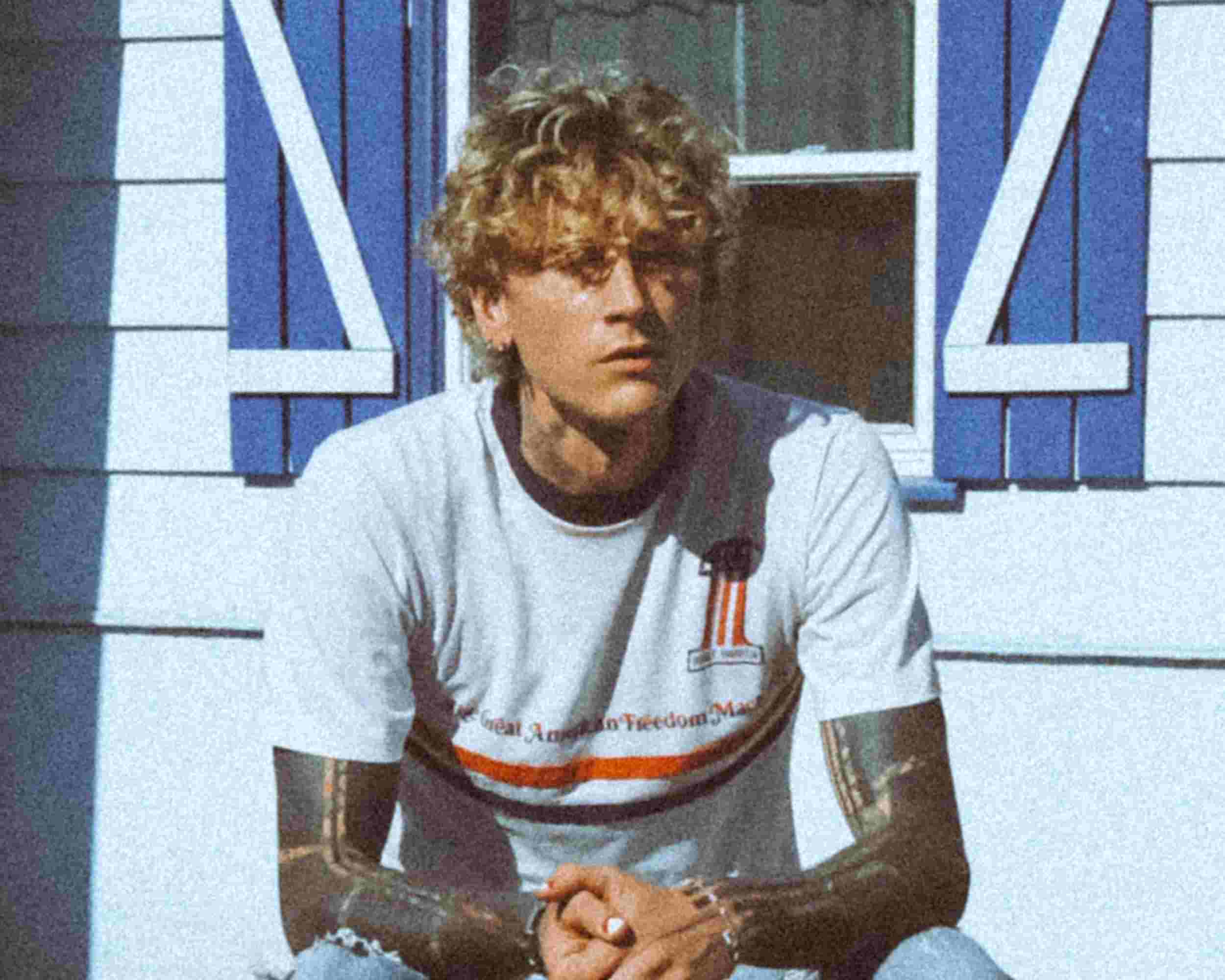 มาแล้ว! mgk ปล่อย lost americana อัลบั้มเต็มชุดที่ 7 พร้อมเอ็มวีเพลงใหม่ “outlaw overture” ดนตรีอัลเทอร์เนทีฟป็อปร็อกชั้นดี พิสูจน์ความสามารถทางดนตรีได้อย่างชัดเจน