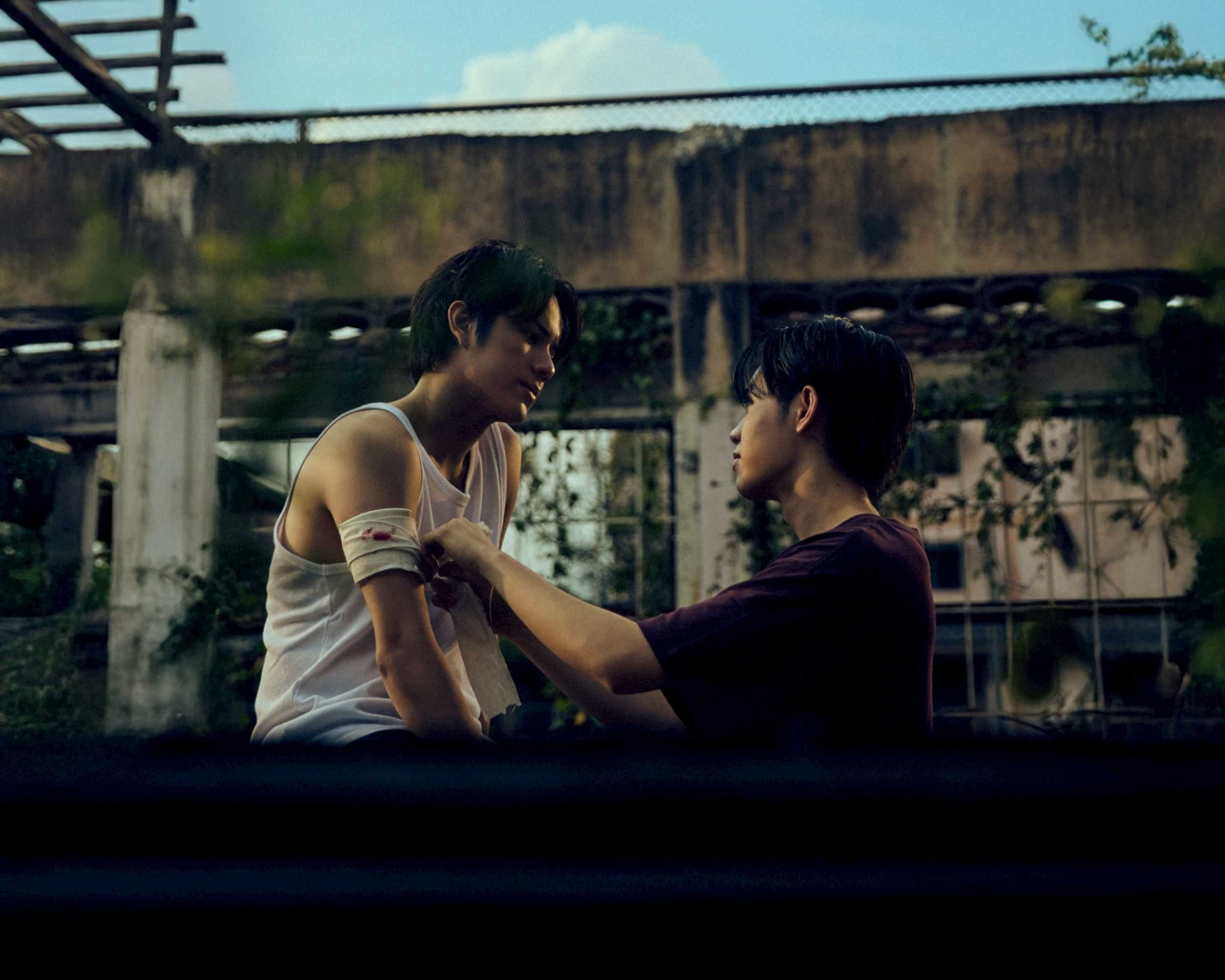 “NANON” ส่งซิงเกิลใหม่ “ไม่อยากรัก” (Shiftless) จากอัลบั้ม “SEVEN” เปรียบความรักเป็นบาปทั้งเจ็ด ได้โปรดิวเซอร์คู่ใจ “แม็ก ธิติวัฒน์” ส่งเนื้อหาขยี้ใจคนมูฟออนไม่เป็น