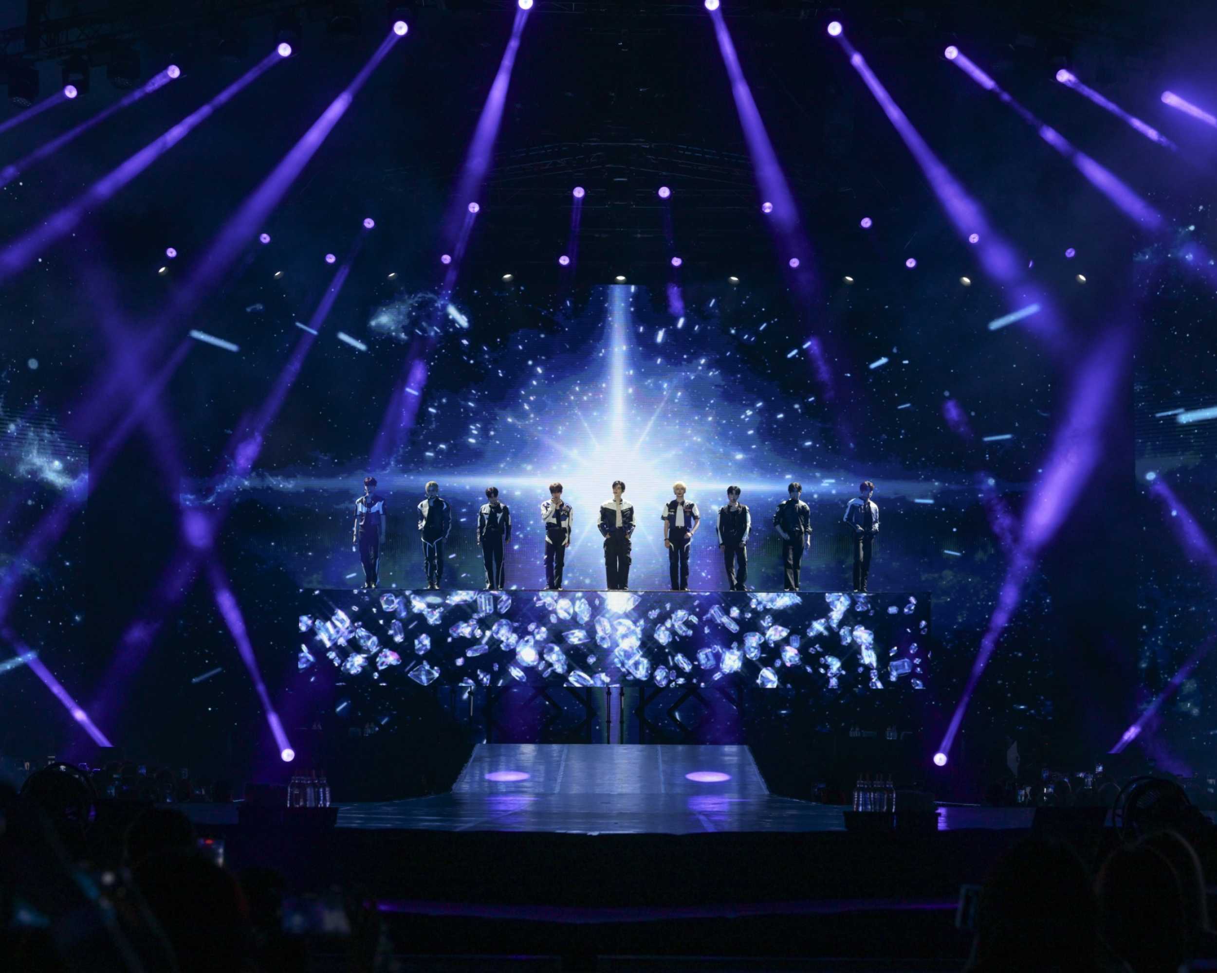 ZEROBASEONE (ซีโรเบสวัน) สะกดทุกสายตาในประเทศไทยด้วยการแสดงสุดเร้าใจ 2025 ZEROBASEONE WORLD TOUR [HERE&NOW] IN BANGKOK