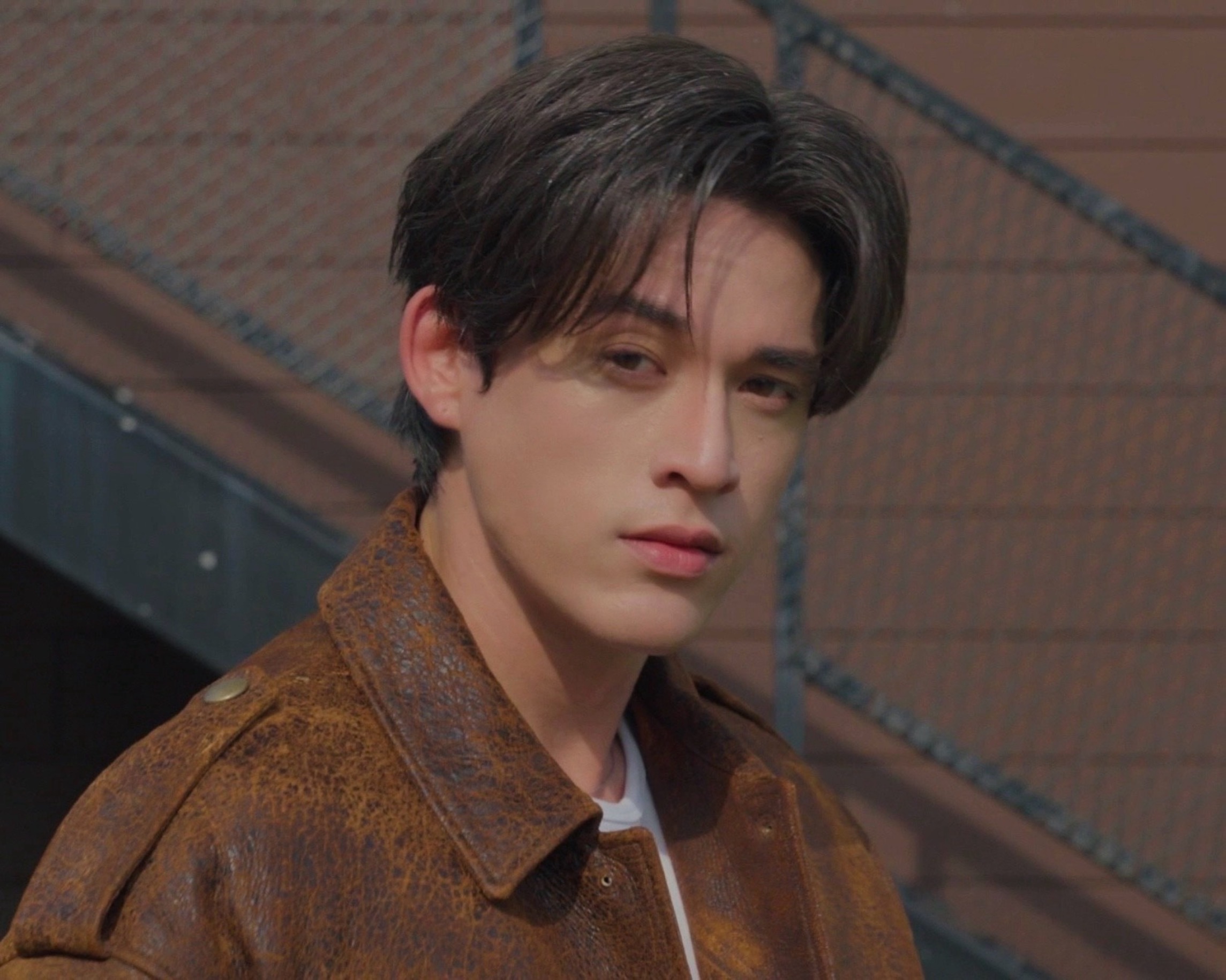 “GAWIN” เดบิวต์ศิลปินเต็มตัว!! พร้อมส่งซิงเกิลแรก “จำใจ” (Gone Away) คว้าสาวสวย “บอนนี่” ถ่ายทอดเรื่องราวความรักที่จำใจต้องลา